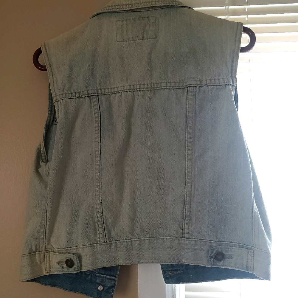 Jean Jacket - Picture 2 of 3